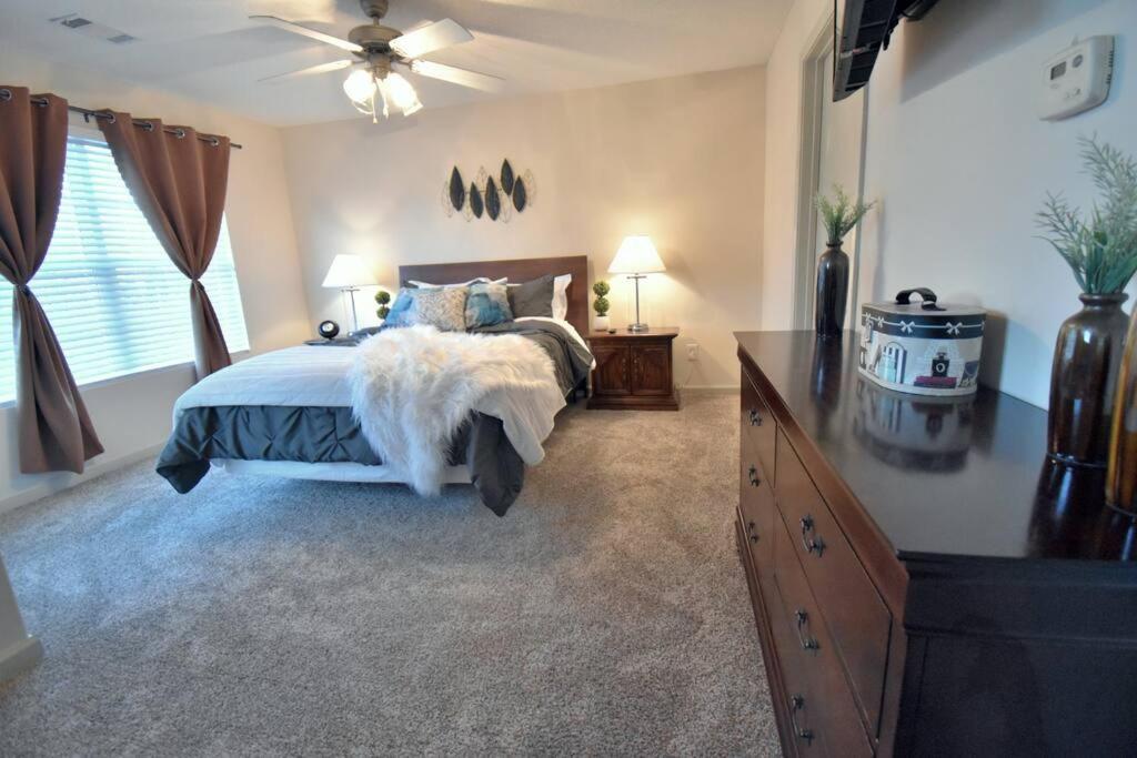 Cozy Renovated Winder Townhouse Traveller Awards 2025 Winner מראה חיצוני תמונה