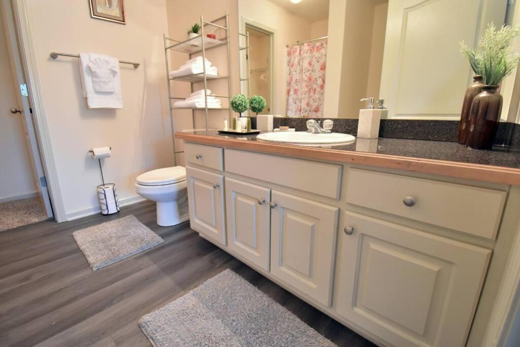 Cozy Renovated Winder Townhouse Traveller Awards 2025 Winner מראה חיצוני תמונה