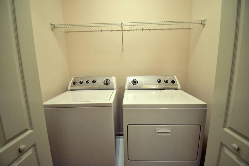 Cozy Renovated Winder Townhouse Traveller Awards 2025 Winner מראה חיצוני תמונה